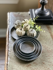 4" FLUTED TRAY GRAY